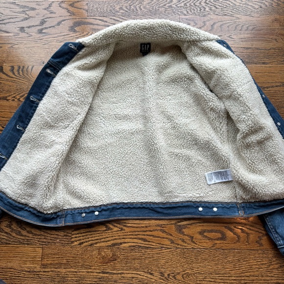 GAP Blue Denim Jacket with White Sherpa Collar and Lining S - Picture 8 of 10